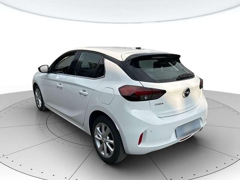 Usata Opel Corsa Elegance 101 CV (74 kW) 2023 Bianco Utilitaria