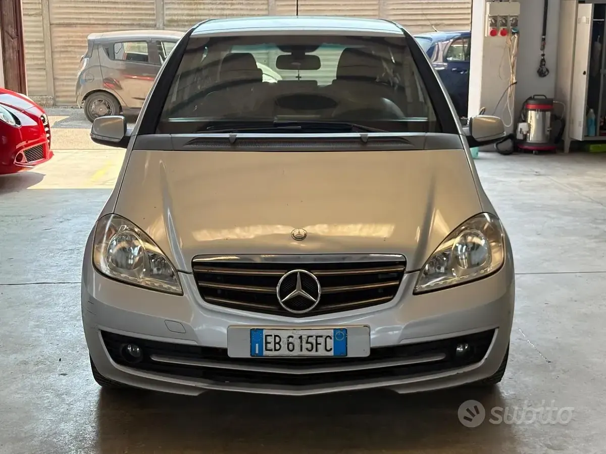 Usata Mercedes A150 Avantgarde 95 CV (69 kW) 2010 Grigio Coupé