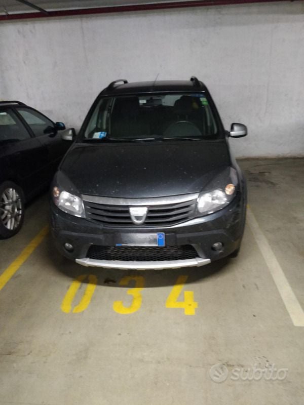 Usata Dacia Sandero Stepway 90 CV (66 kW) 2011 Nero Utilitaria