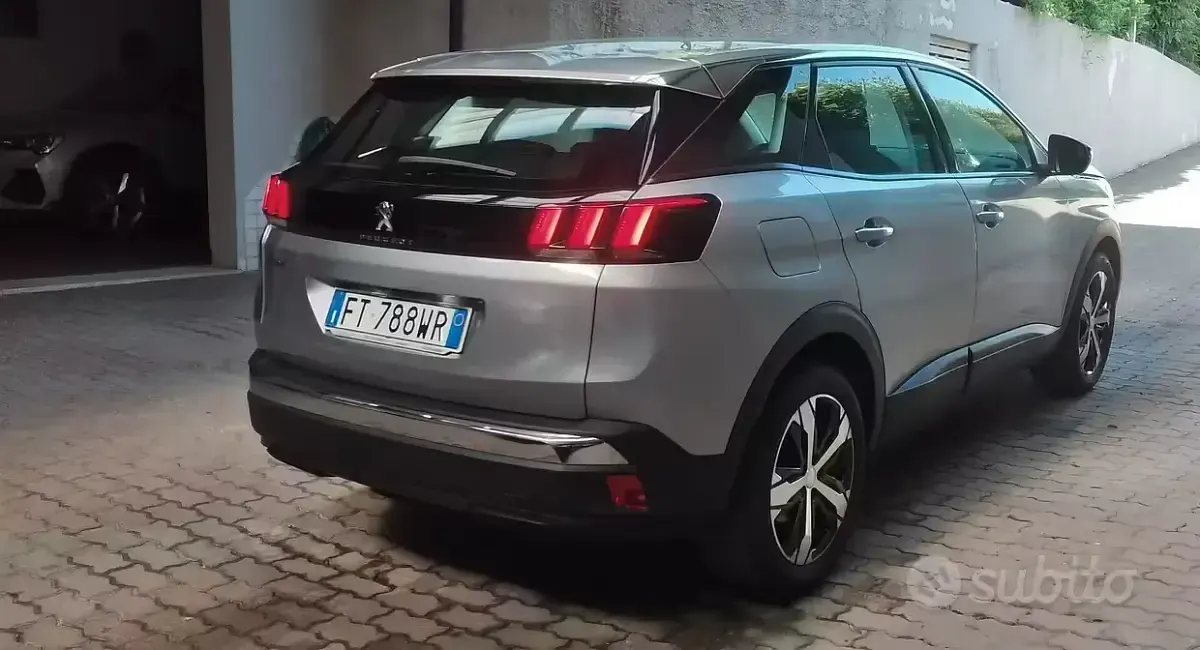 Usata Peugeot 3008 Active 131 CV (96 kW) 2019 Grigio SUV