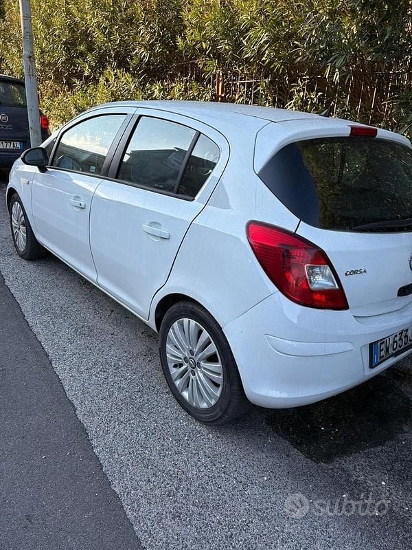 Usata Opel Corsa 2014 Bianco Utilitaria