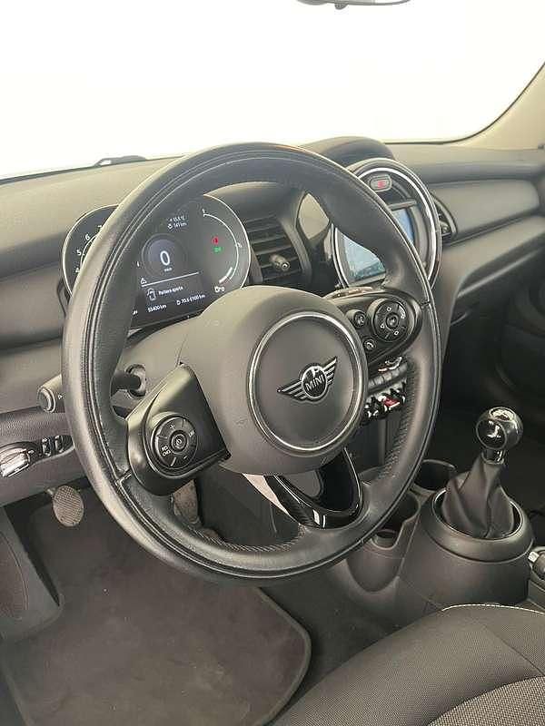 Usata Mini ONE 75 CV (55 kW) 2021 Grigio Utilitaria