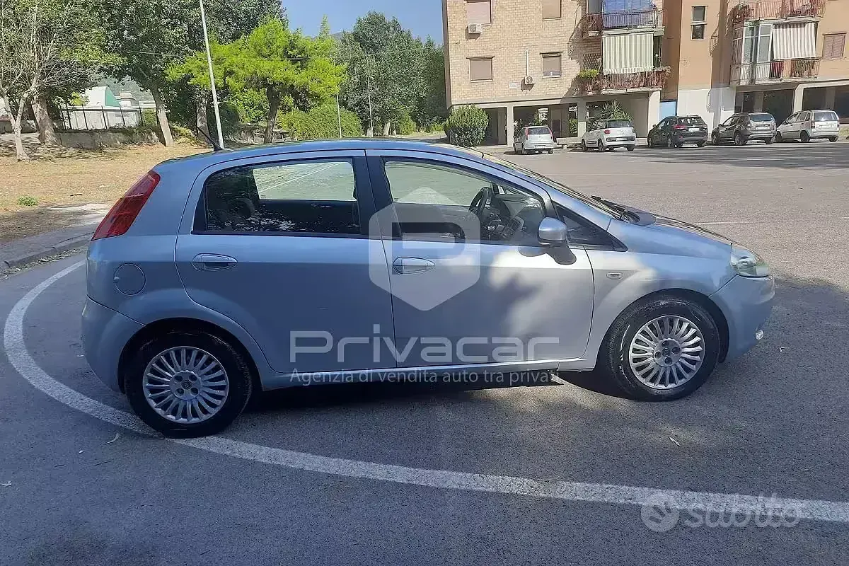 Usata Fiat Grande Punto Dynamic 90 CV (66 kW) 2007 Grigio Utilitaria