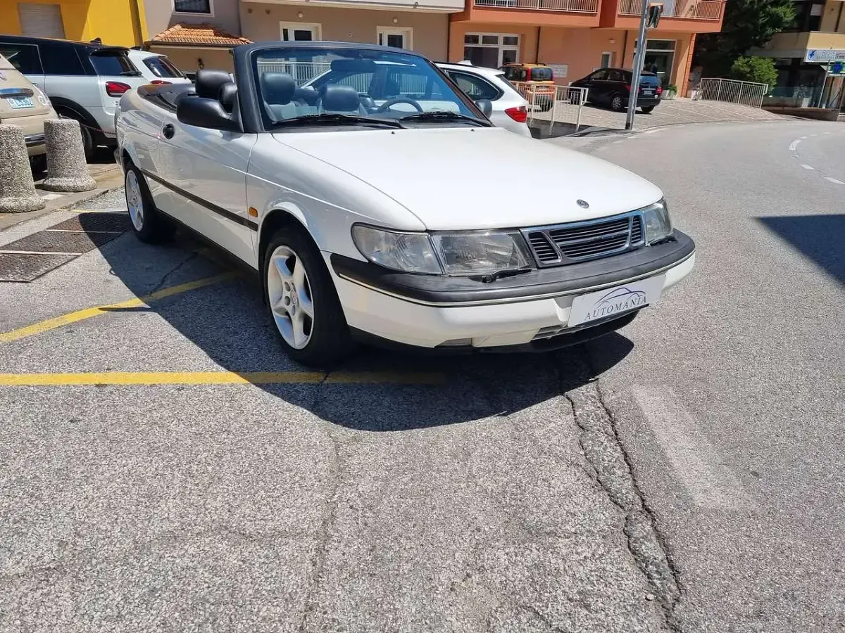 Usata Saab 900 Cabriolet 131 CV (96 kW) 1996 Bianco Cabrio