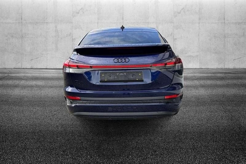 Usata Audi Q4 e-tron S-Line 210 kW (286 CV) 2024 Blu/azzurro SUV