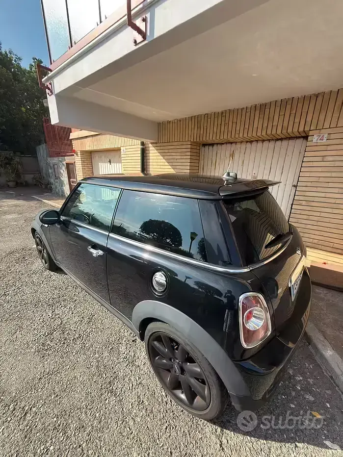 Usata Mini Cooper SD 143 CV (105 kW) 2011 Nero Utilitaria