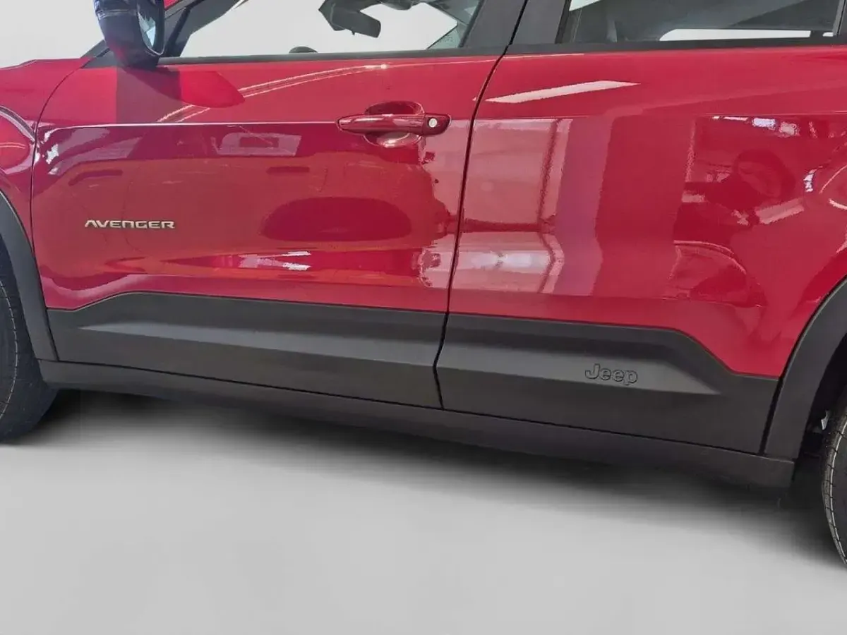Usata Jeep Avenger Altitude 110 CV (80 kW) 2024 Rosso SUV