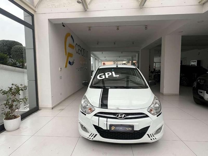 Usata Hyundai i10 Edition 69 CV (50 kW) 2012 Bianco perlato Utilitaria