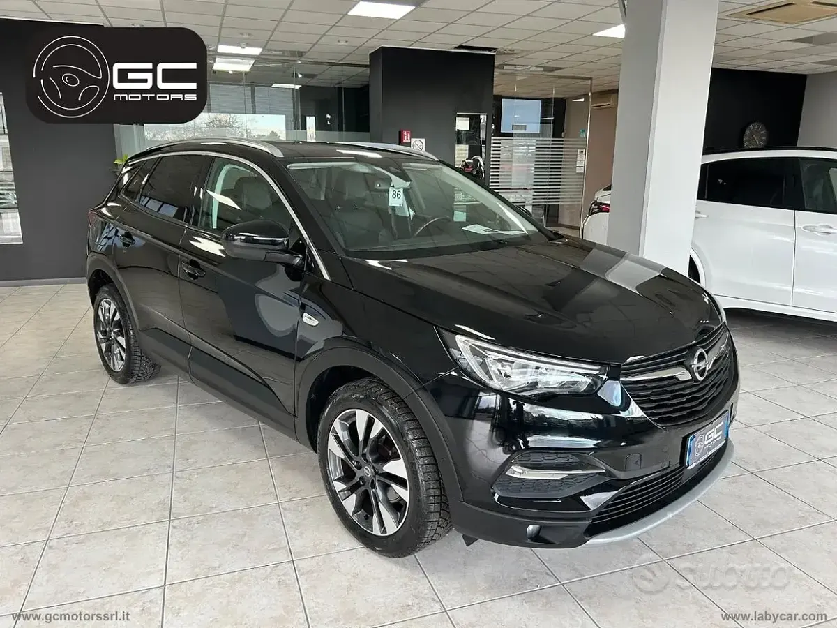 Usata Opel Grandland X Innovation 131 CV (96 kW) 2019 Nero SUV
