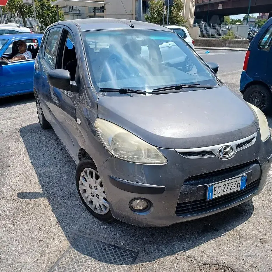 Usata Hyundai i10 66 CV (48 kW) 2010 Grigio Utilitaria