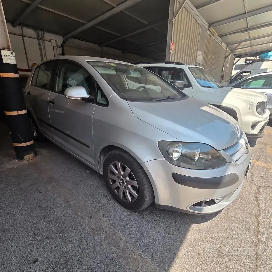 Usata VW Golf Plus Cross Comfortline 115 CV (84 kW) 2007 Berlina