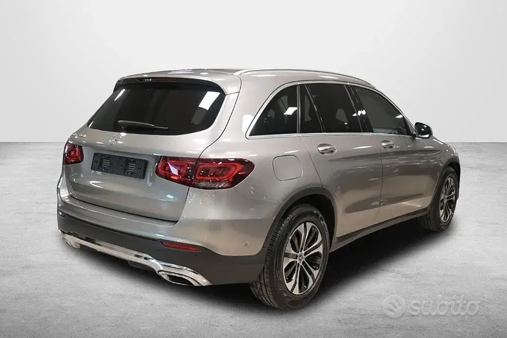 Gebraucht Mercedes GLC200 Business 163 PS (119 kW) 2022 Beige SUV