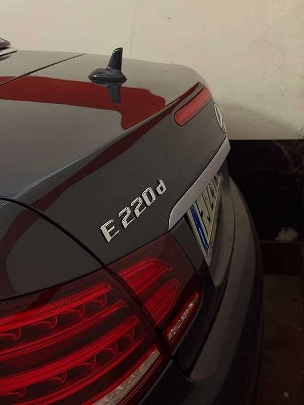 Usata Mercedes E220 170 CV (125 kW) 2016 Grigio Cabrio