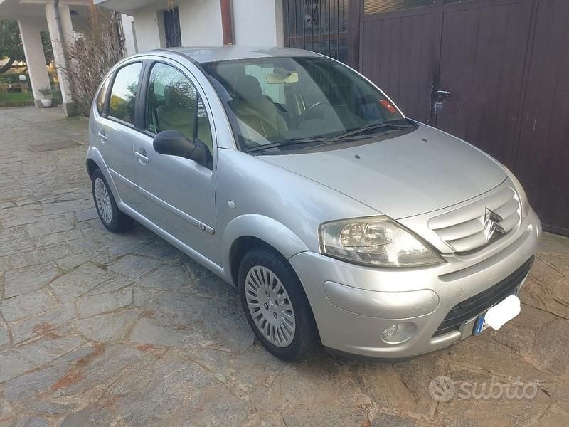 Usata Citroën C3 Exclusive 109 CV (80 kW) 2004 Grigio Utilitaria