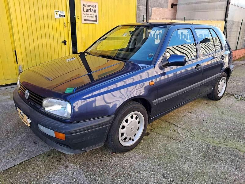Usata VW Golf III 101 CV (74 kW) 1995 Blu Berlina