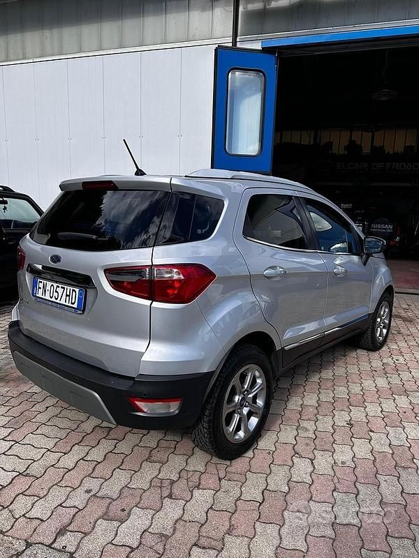 Usata Ford Ecosport Titanium 90 CV (66 kW) 2018 Grigio SUV
