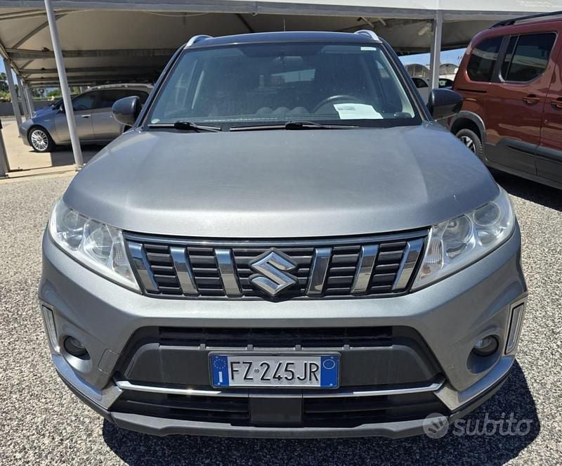 Usata Suzuki Vitara 111 CV (81 kW) 2019 Grigio SUV