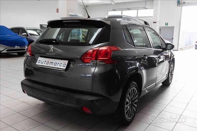 Usata Peugeot 2008 Active 82 CV (60 kW) 2016 Grigio metallizzato SUV