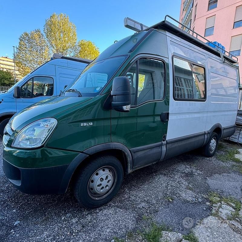 Bianco Usata 2010 Iveco Daily Due volumi | 16.500 € - Immagine 1/4