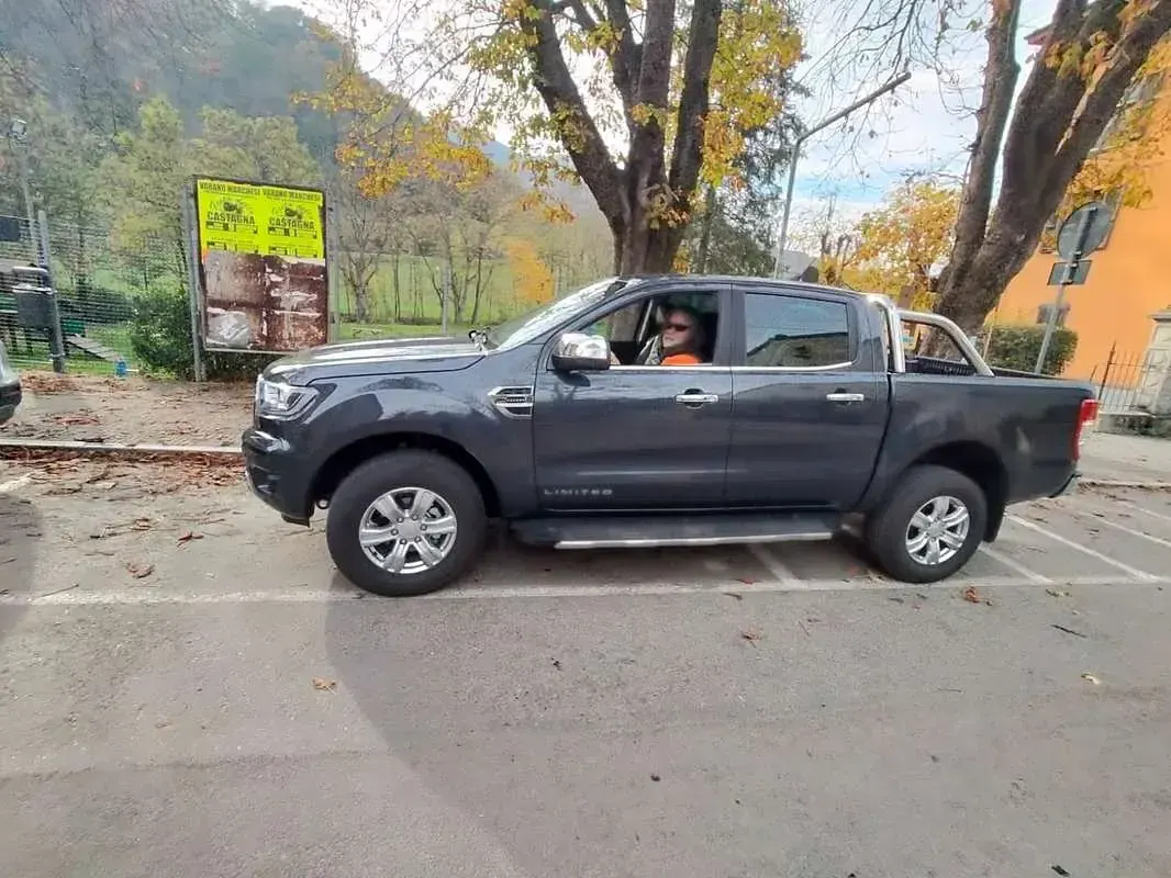 Usata Ford Ranger Limited 170 CV (125 kW) 2022 Pick-up