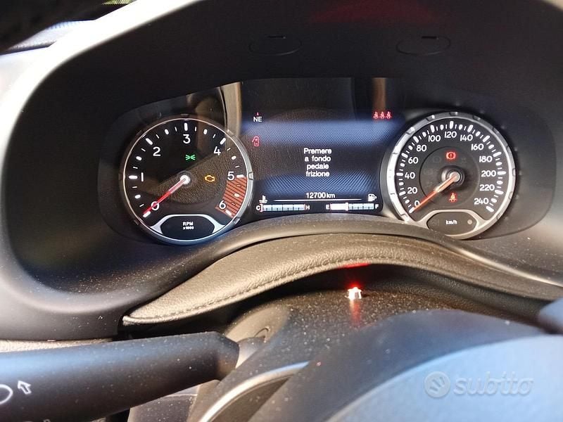 Usata Jeep Renegade 130 CV (95 kW) 2024 Bianco SUV