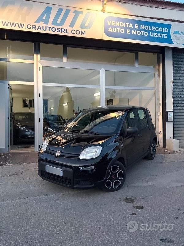 Usata Fiat Panda 69 CV (50 kW) 2024 Nero Berlina