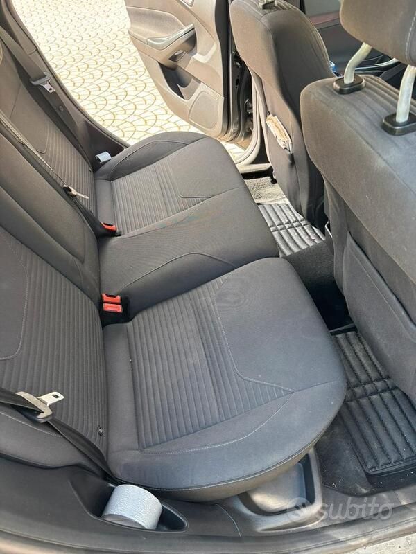 Usata Ford Focus Titanium 120 CV (88 kW) 2017 Grigio Berlina