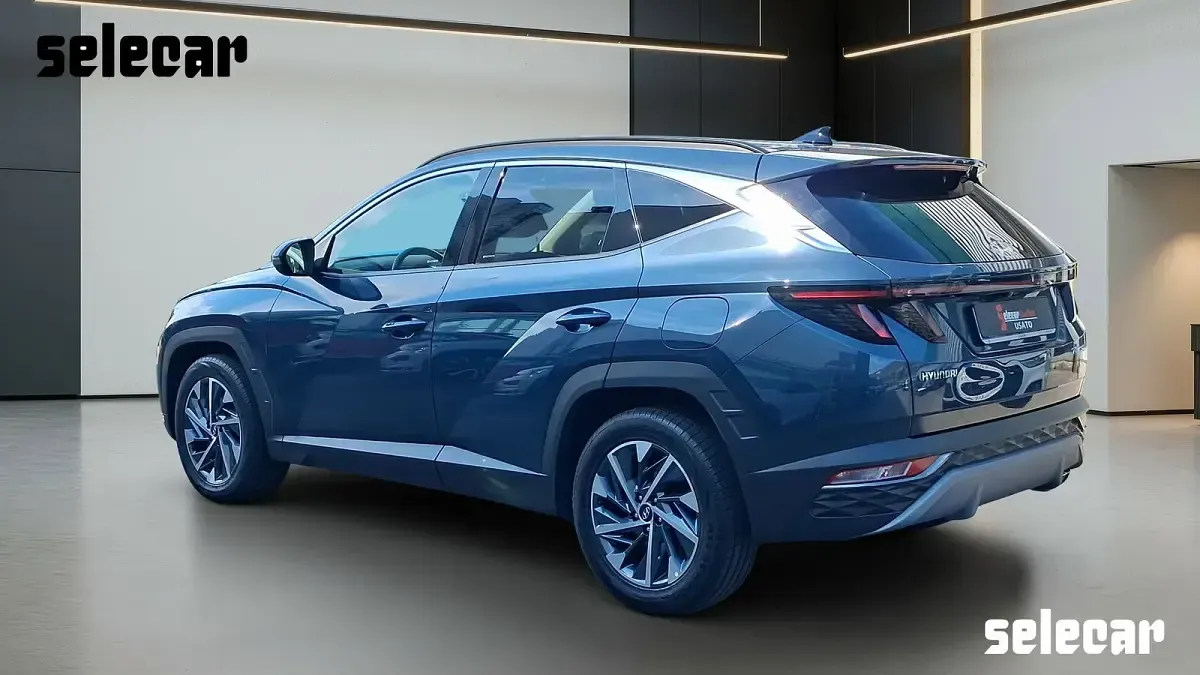 Usata Hyundai Tucson 116 CV (85 kW) 2022 7w blu royal navy SUV