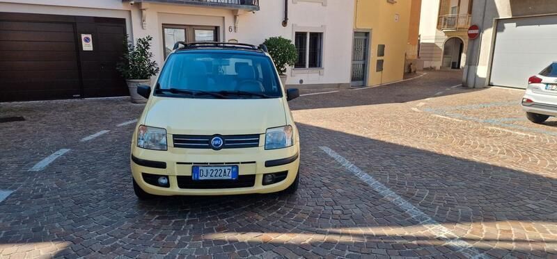Usata Fiat Panda 60 CV (44 kW) 2007 Giallo Utilitaria