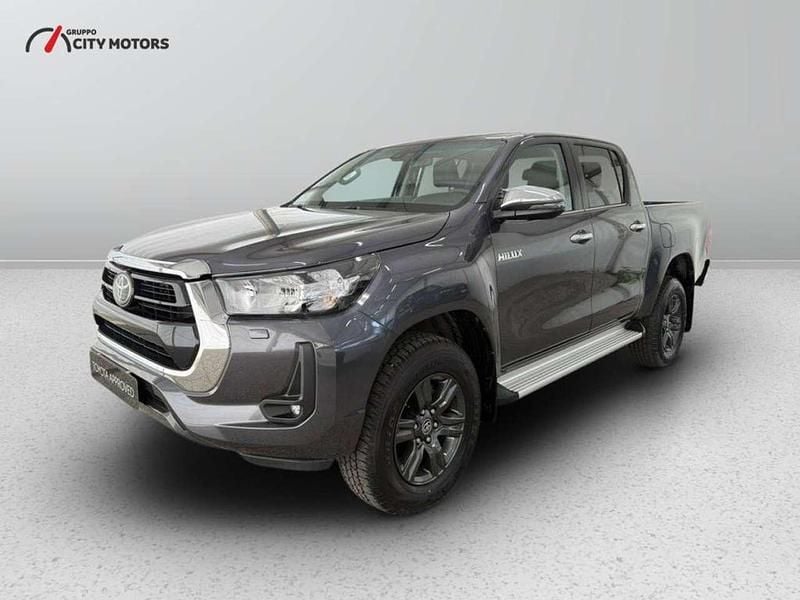 Usata Toyota HiLux Lounge 150 CV (110 kW) 2024 Grigio Pick-up