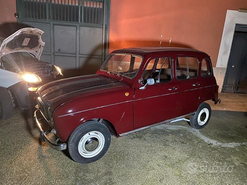 Usata Renault R4 1960 Marrone Berlina