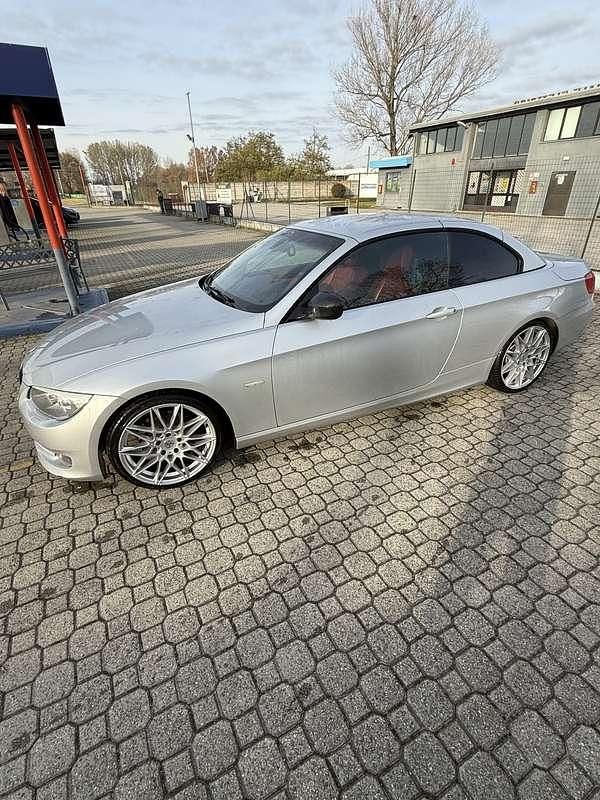 Usata BMW 320 Cabriolet 184 CV (135 kW) 2011 Cabrio