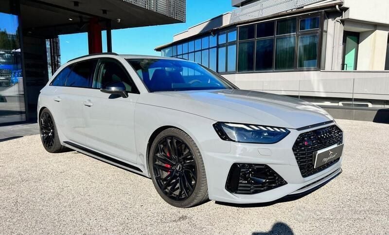 Usata Audi RS4 Ambiente 450 CV (330 kW) 2020 Grigio Station wagon