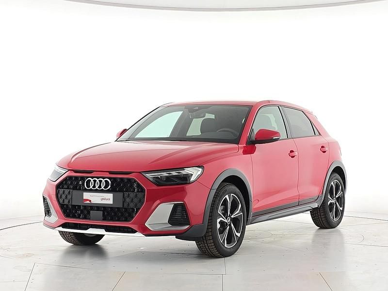 Usata Audi A1 Comfort 150 CV (110 kW) 2024 Rosso SUV