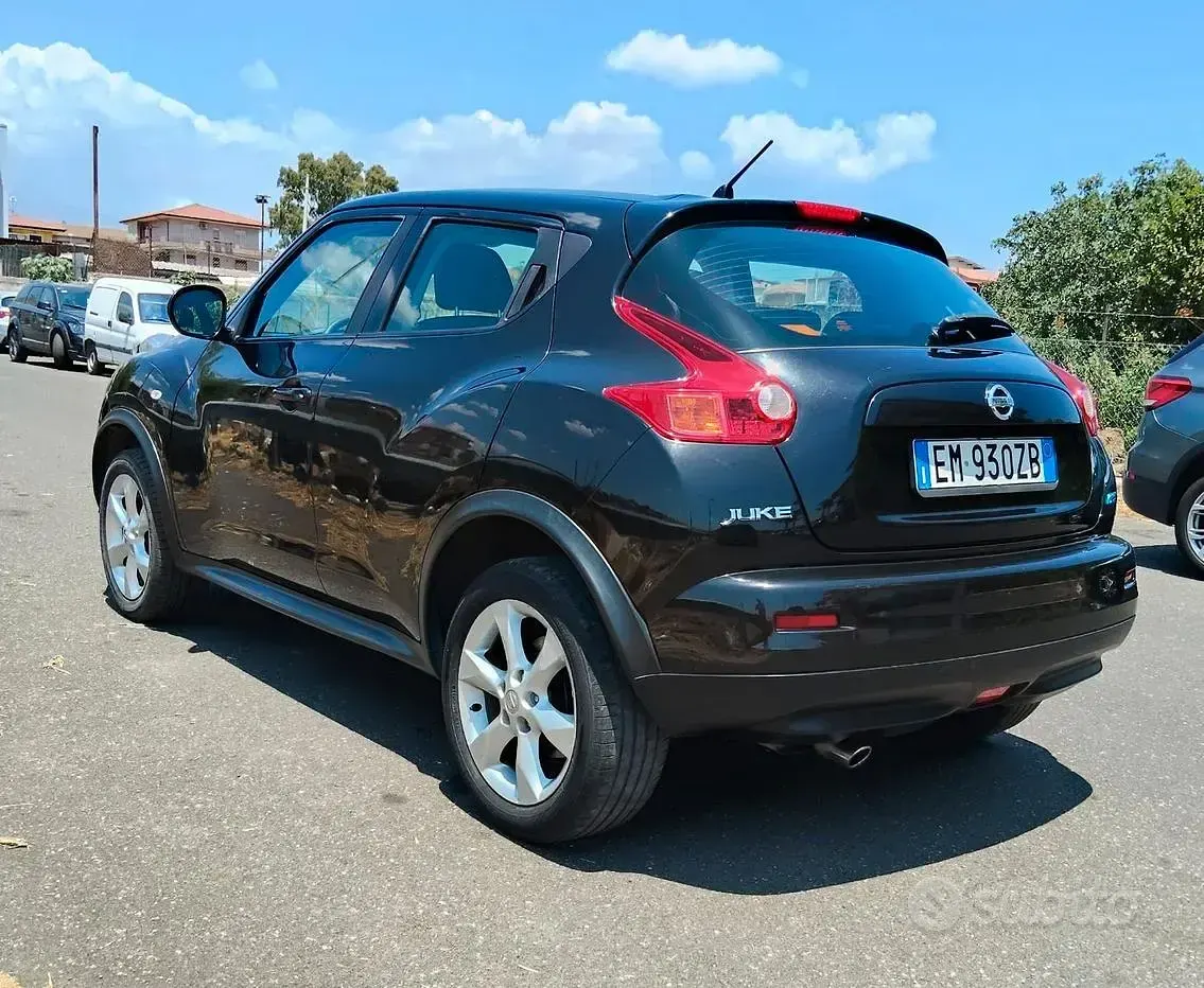 Usata Nissan Juke 110 CV (80 kW) 2012 Nero SUV