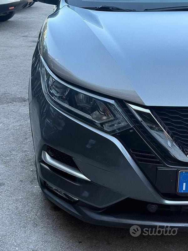 Usata Nissan Qashqai Tekna 120 CV (88 kW) 2020 Grigio SUV
