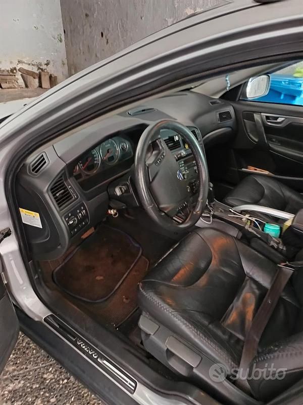 Usata Volvo XC70 163 CV (119 kW) 2003 Grigio Station wagon