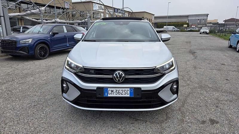 Usata VW Taigo R-line 110 CV (80 kW) 2023 Reflex silver SUV