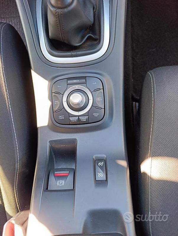 Usata Renault Mégane III 2011 Bianco Station wagon