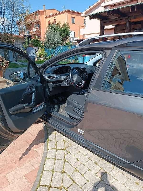 Usata Peugeot 2008 Active 82 CV (60 kW) 2018 Grigio SUV