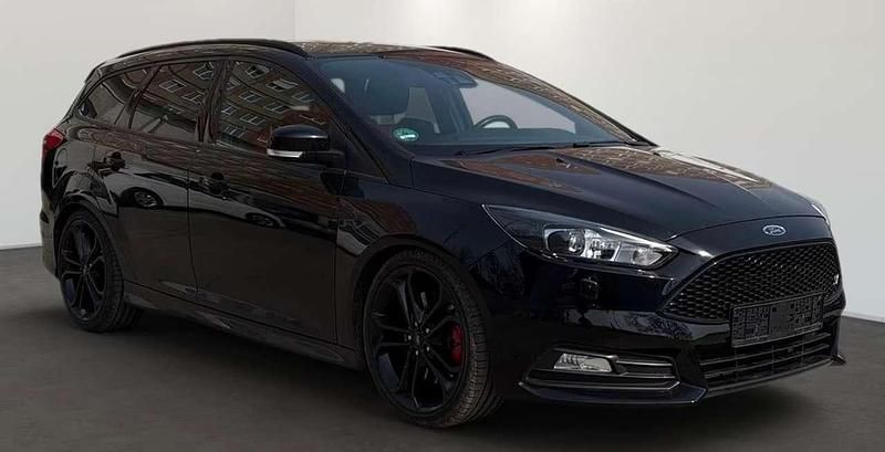 Usata Ford Focus ST 250 CV (183 kW) 2017 Nero Station wagon