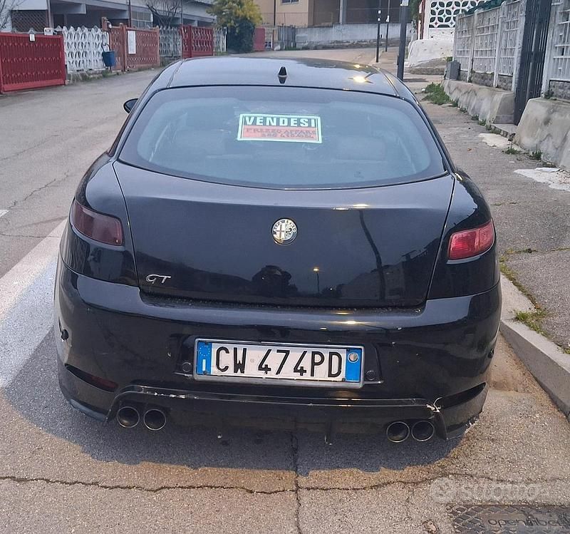Usata Alfa Romeo GT 150 CV (110 kW) 2005 Nero Coupé