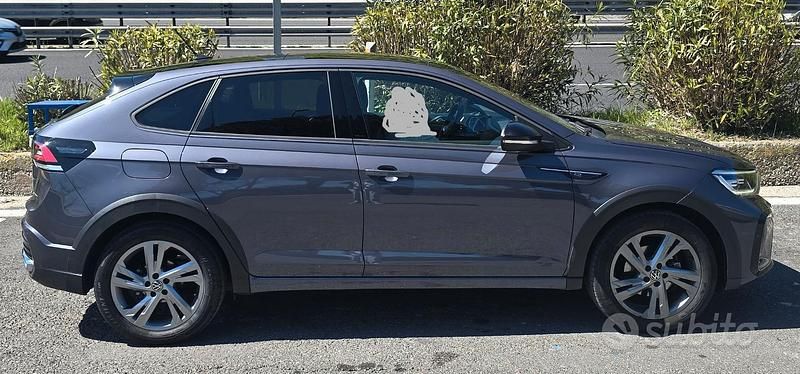 Usata VW Taigo R-line 110 CV (80 kW) 2024 Grigio SUV