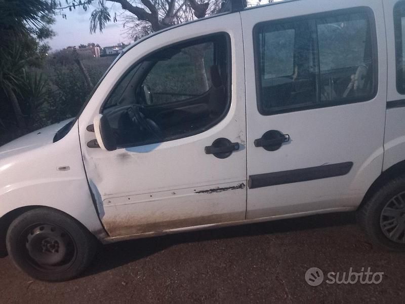 Usata Fiat Doblò 2007 Bianco Monovolume