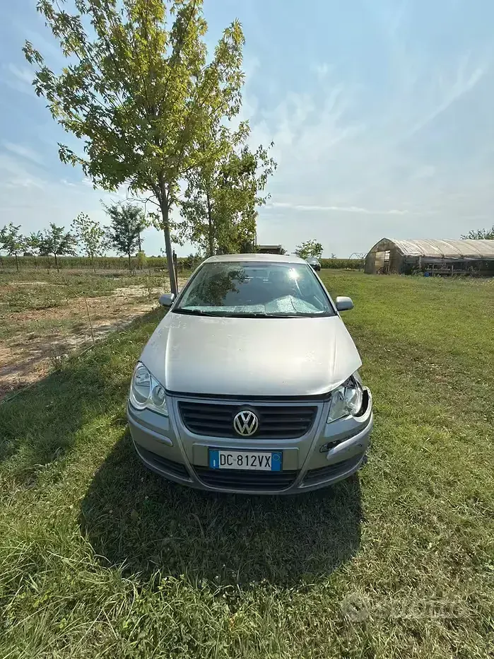 Usata VW Polo 69 CV (50 kW) 2006 Grigio Utilitaria