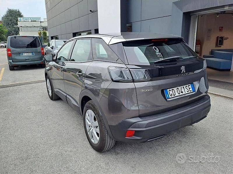 Usata Peugeot 3008 Business-Line 130 CV (95 kW) 2021 Grigio SUV