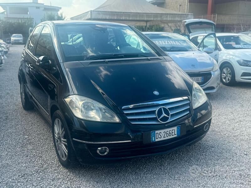 Usata Mercedes A180 110 CV (80 kW) 2008 Nero Berlina