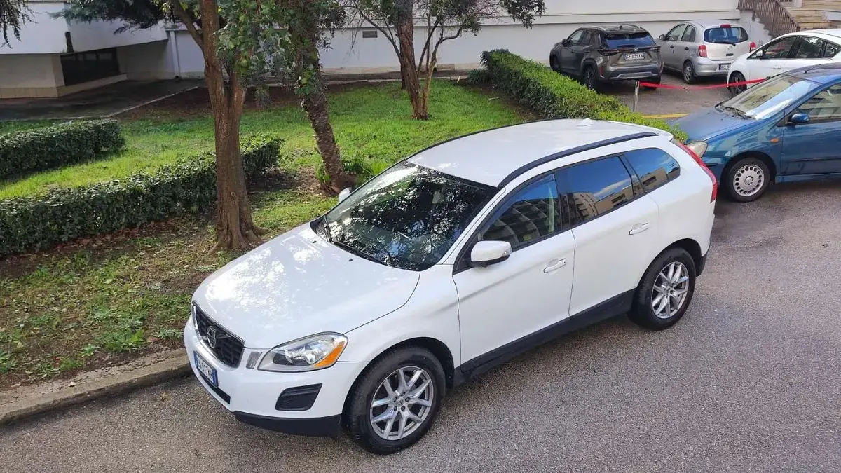 Occasion Volvo XC60 Kinetic 163 ch (119 kW) 2012 SUV