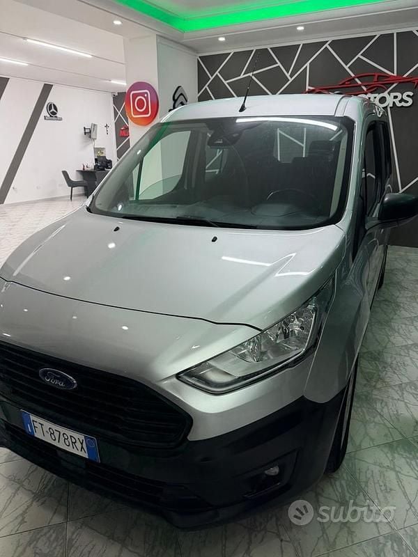 Usata Ford Tourneo Connect Titanium 120 CV (88 kW) 2019 Grigio Monovolume