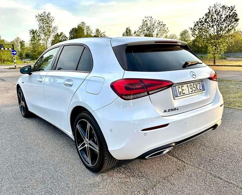 Usata Mercedes A250 218 CV (160 kW) 2021 Bianco Berlina